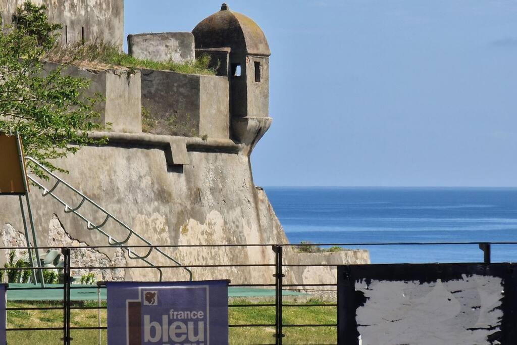 Suite Au Coeur De La Citadelle By Monarca Bastiya Dış mekan fotoğraf